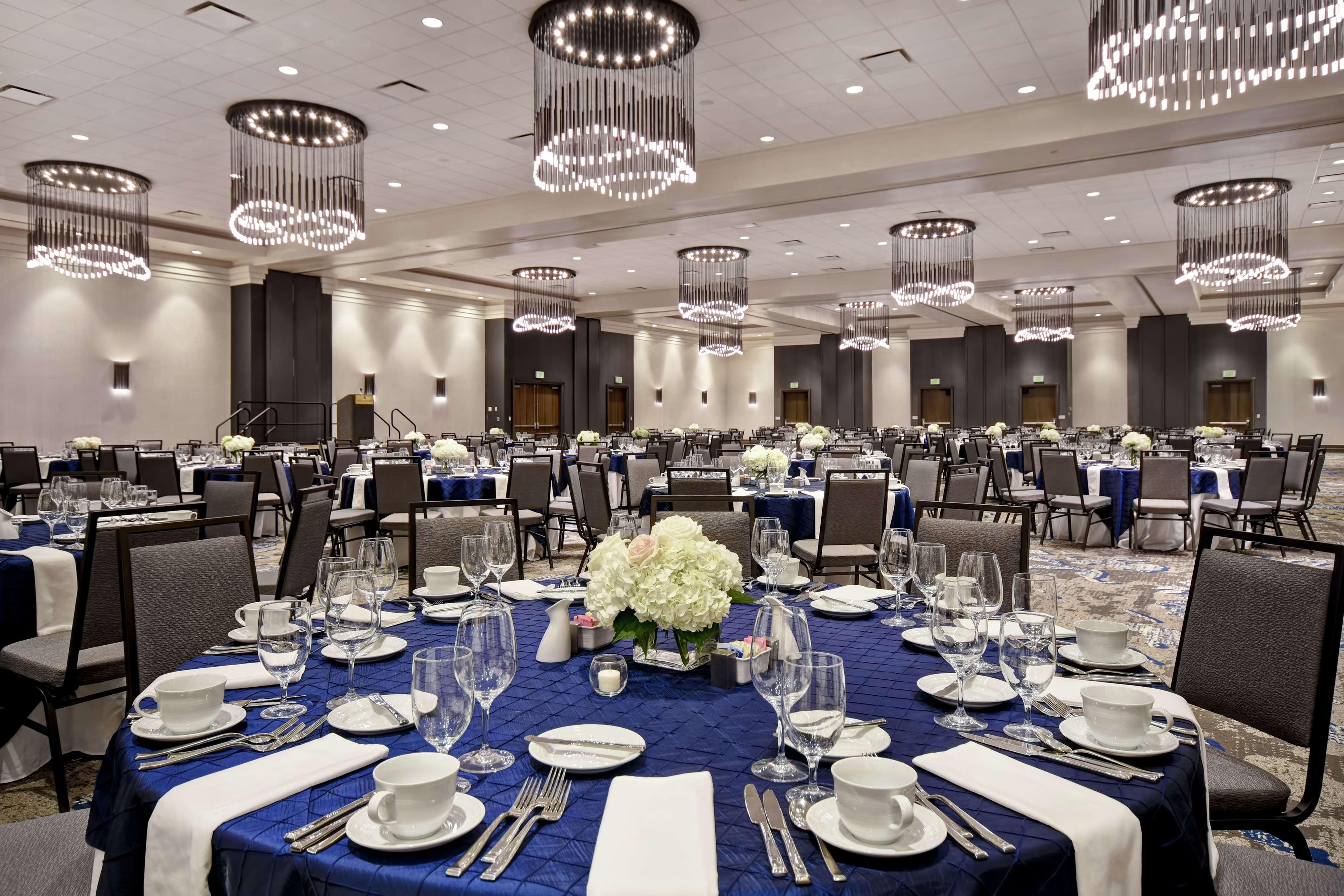 Hotel Embassy By Hilton Raleigh Durham Research Triangle