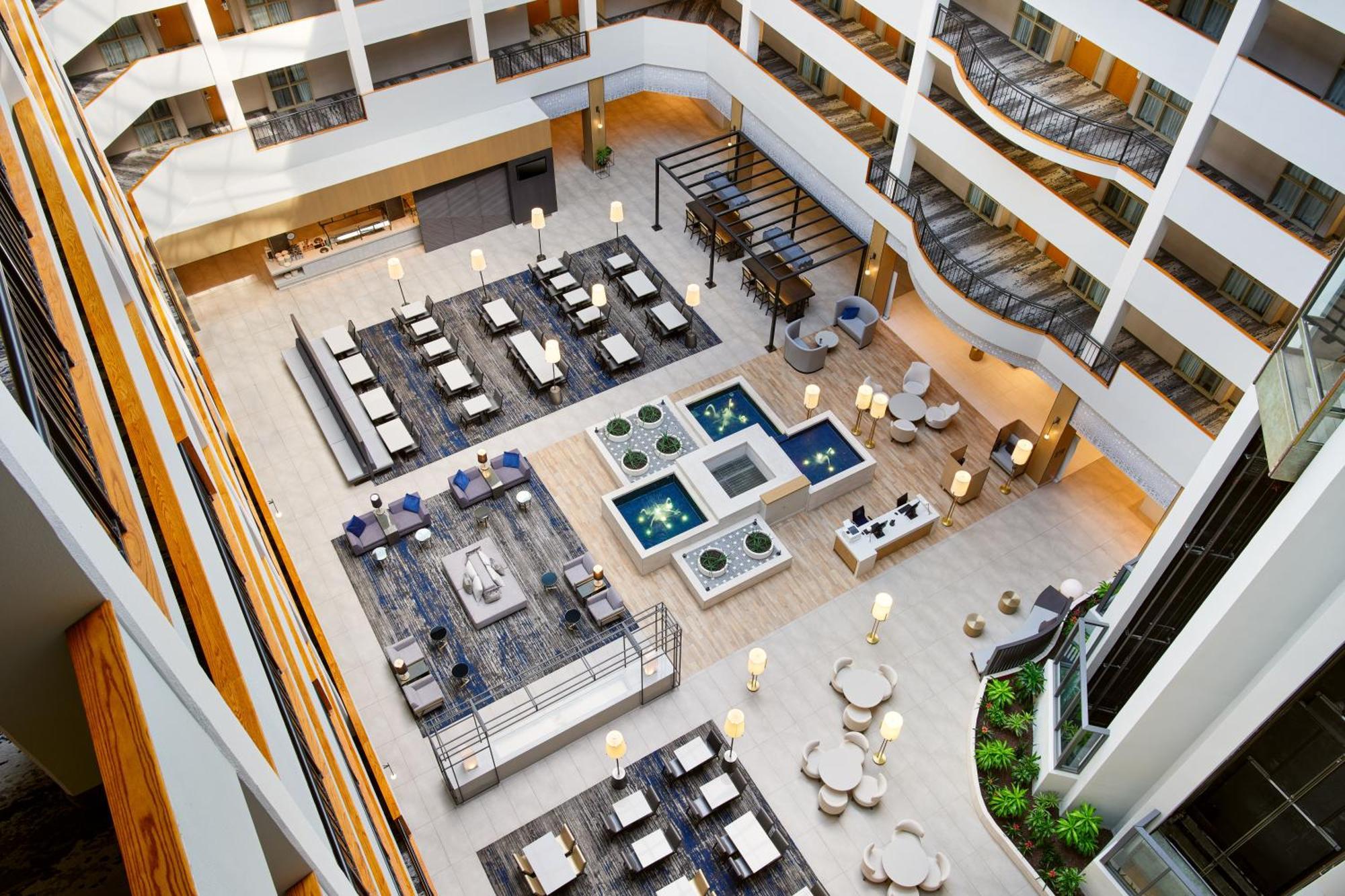 Hotel Embassy By Hilton Raleigh Durham Research Triangle 4*