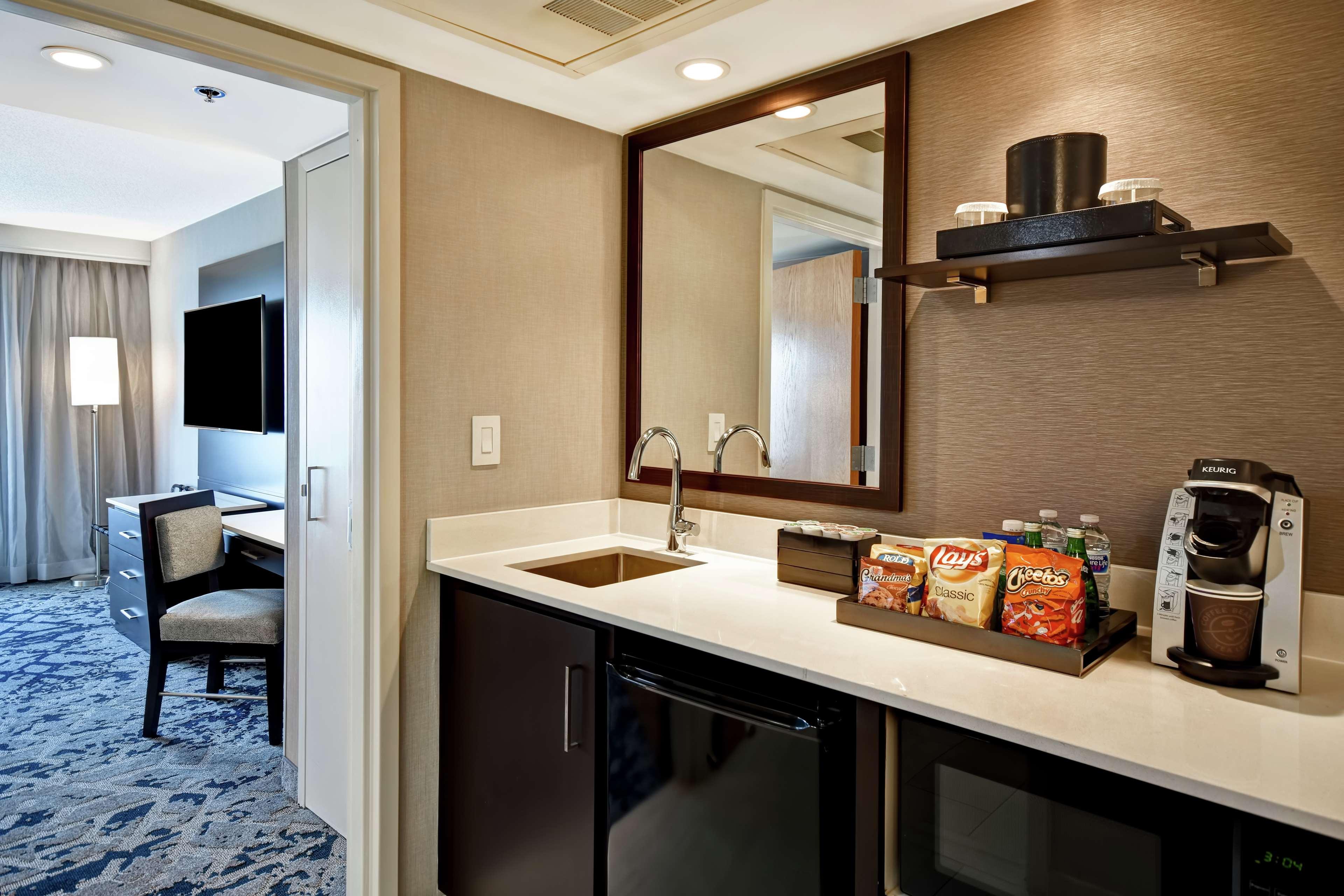 Embassy By Hilton Raleigh Durham Research Triangle Hotel
